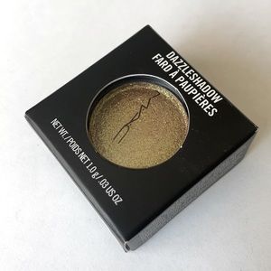 ✨ MAC Dazzleshadow “I Like To Watch”